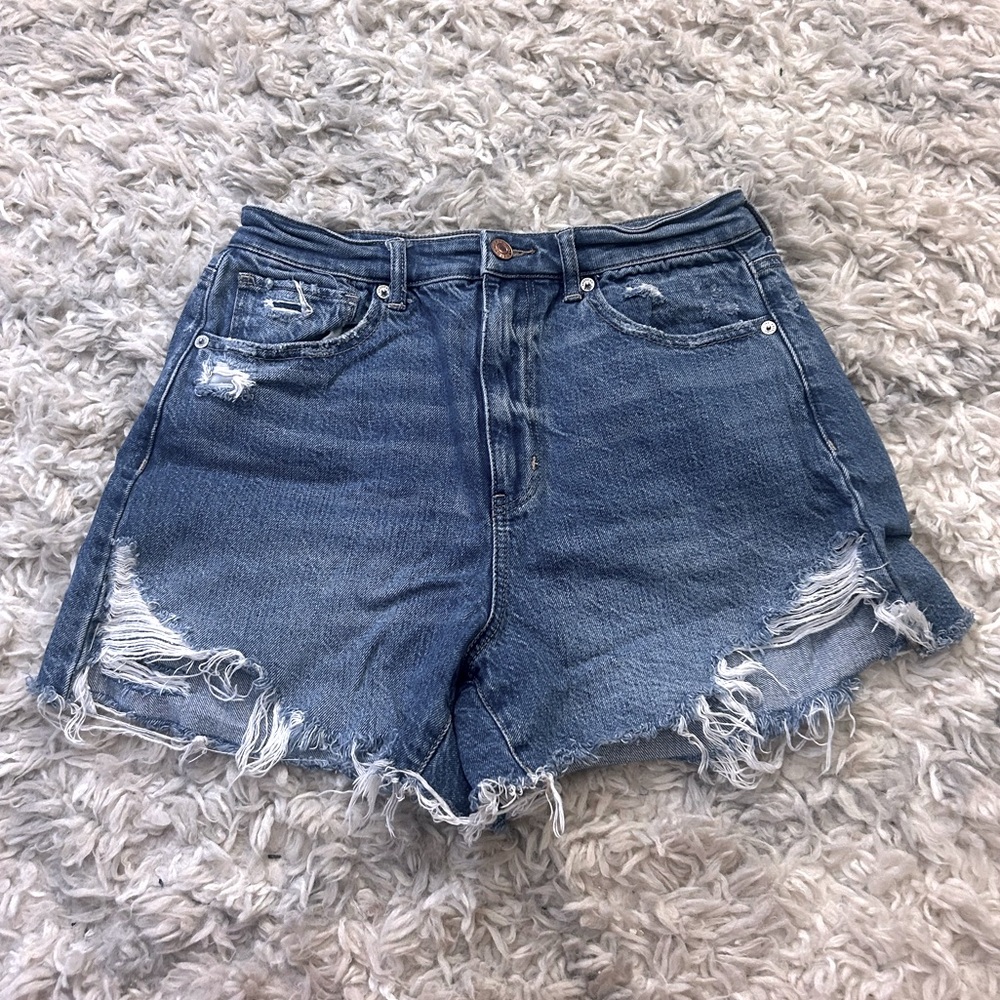 HIGHEST RISE MOM SHORTS